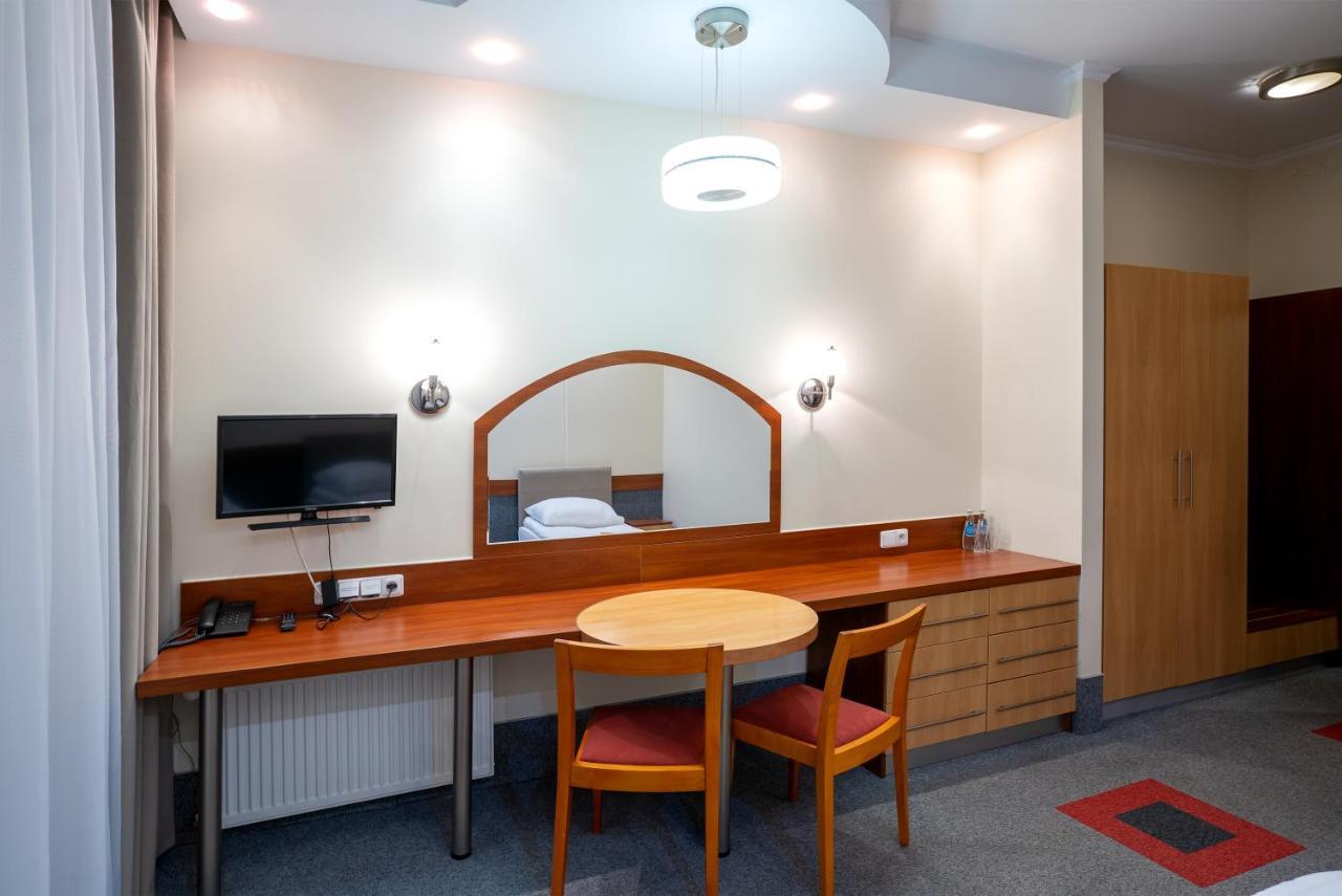 Hotel Lord Gorlice Exterior photo