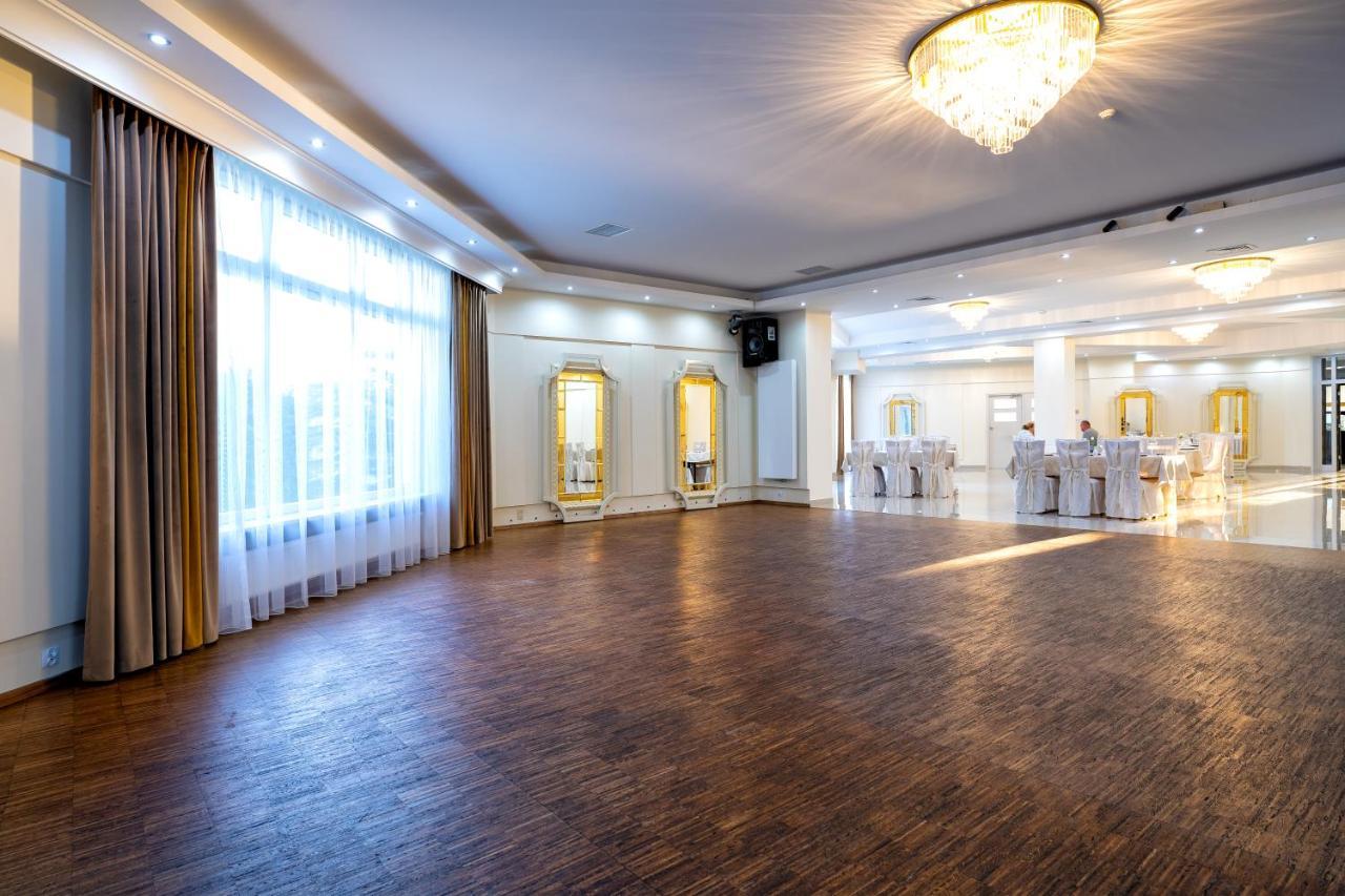 Hotel Lord Gorlice Exterior photo